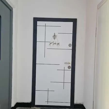 Apartment домът на билкарката